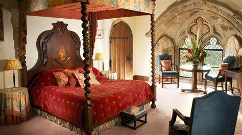 Medieval Castle Bedroomghantapic