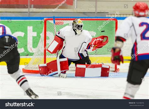 Ice Hockey Goalie Stock Photo 152248376 : Shutterstock