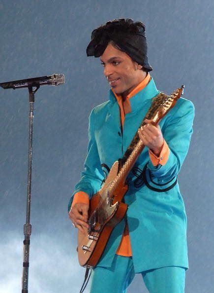 Prince - Super Bowl halftime show, 2007 | Prince images, Prince rogers ...