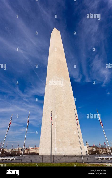 Washington Monument in DC on a clear winter day Stock Photo - Alamy