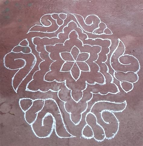 15 dots Counch and Lotus Kolam || Sangu Thamarai Kolam – Kolams of India