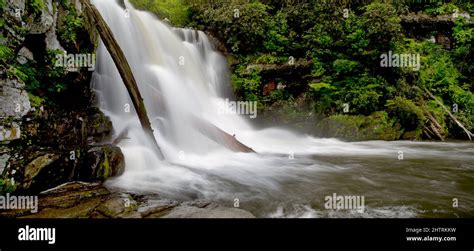 Abrams Falls in Great Smoky Mountains National Park Stock Photo - Alamy