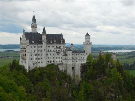 How to get to Neuschwanstein Castle from Munich - Travels with Erica