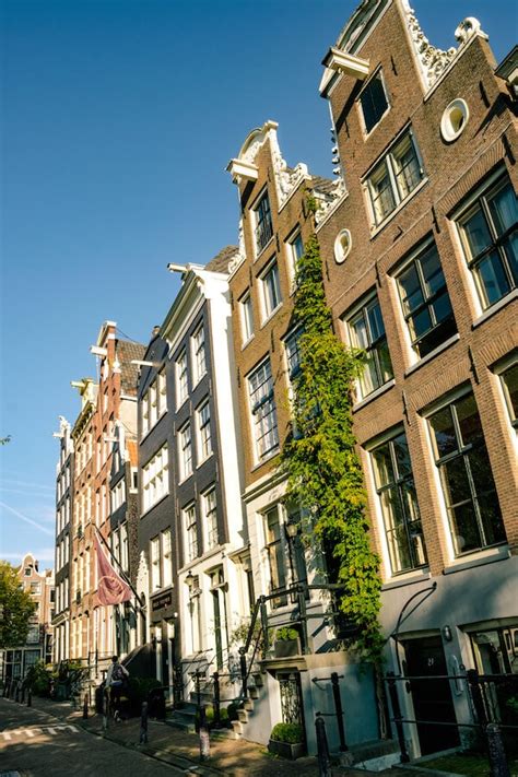 20 Beautiful Streets in Amsterdam That You Must See - Wanderlustingk