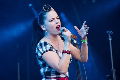 Imelda May (live in Dublin) > CLUAS Irish Indie Music