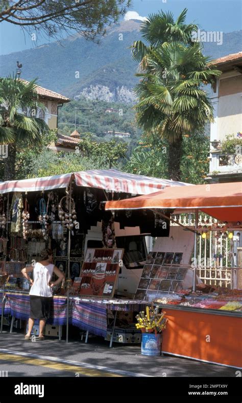 street market, Gardone, Lake Garda, Lombardy, Italy Stock Photo - Alamy