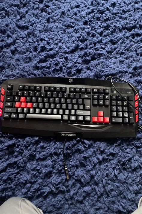 CyberPower gaming Keyboard on Mercari | Gaming room setup, Keyboard ...