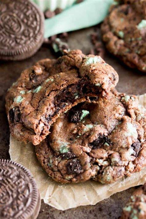 Chocolate Mint Oreo Cookies - Sugar Spun Run