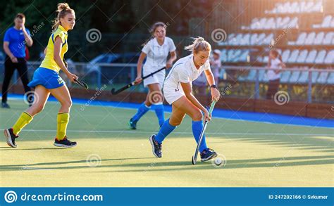 Young Girl Lead the Ball in Attack during Field Hockey Game Stock Photo ...