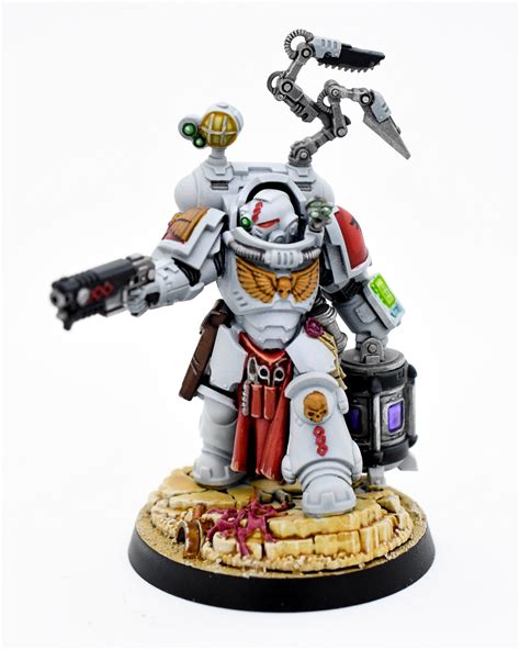 Apothecary, Blood Angels, Primaris, Space Marines - Blood Angels ...