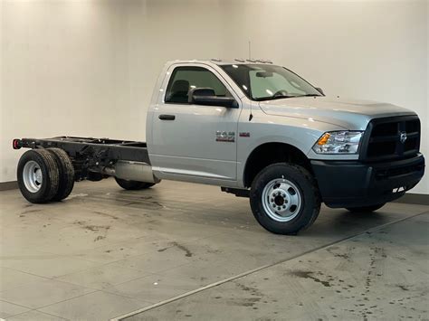 Triple Seven Chrysler | 2018 Ram 3500 CHASSIS CAB ST Reg Cab | #210413