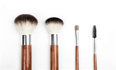 Brown and Silver Makeup Brush Set · Free Stock Photo