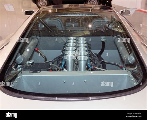 Jaguar XJ220 engine room Heritage Motor Centre, Gaydon Stock Photo - Alamy