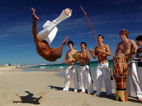 South America Travelling: Capoeira - a fighting art