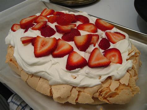 Low Carb Dessert Recipes using Splenda - Low Calorie Pavlova and other Delights | HubPages