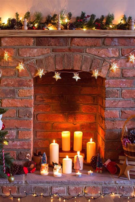 38 Most Beautiful Christmas Fireplace Decorations