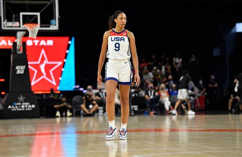 Who is A'ja Wilson and how tall is she? | The US Sun