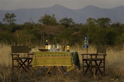 The Iconic Sundowner. What is it? - African Safaris Ltd