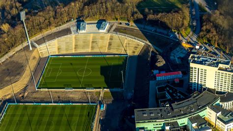 Der FC Schalke eröffnet sein Parkstadion neu - kicker