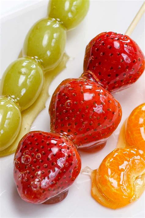 Crunchy and Glossy Candied Fruit (Tanghulu)