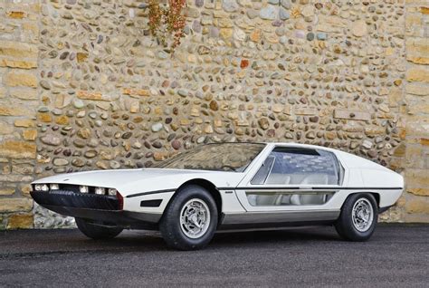 Bertone Sells Car Collection at Villa d'Este - autoevolution