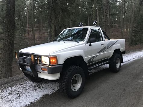 I got it. Here’s my new 1988 Toyota Pickup 4x4 5 speed with a 22R-E ...