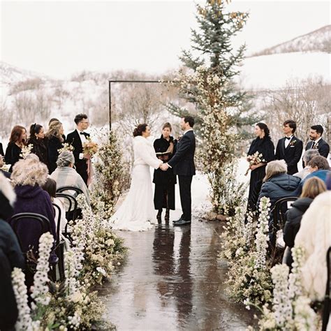 Winter Wedding | Utah Wedding Venues | The Lodge at Big Sky