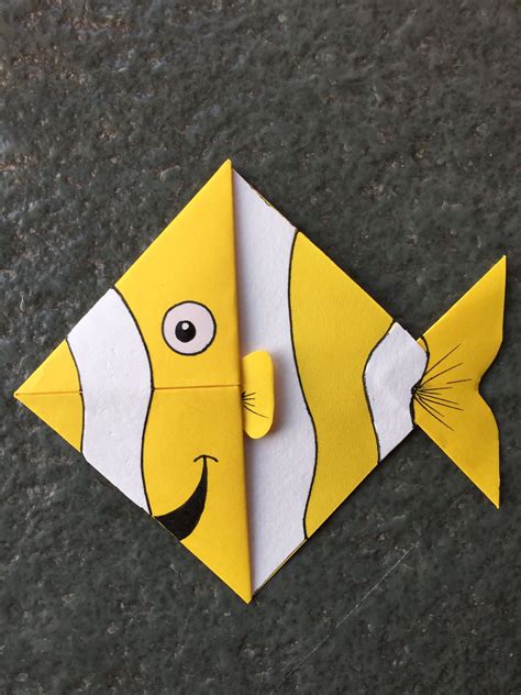 Cute animal corner bookmark fun activity for kids, cute gift idea _ Fish 🐟 #origamibookmark ...