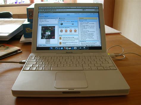 Apple iBook G4 1.2GHz | I've traded in the eMac 700 (that wa… | Flickr