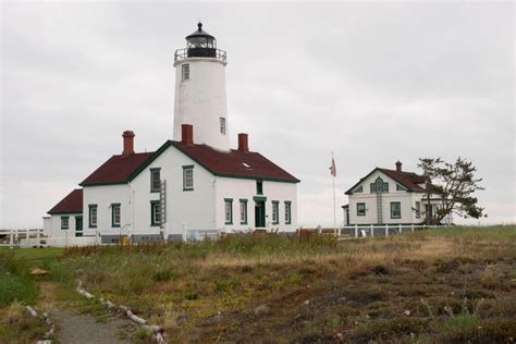 Guiding Lights: Explore 10+ Lighthouses in Washington State