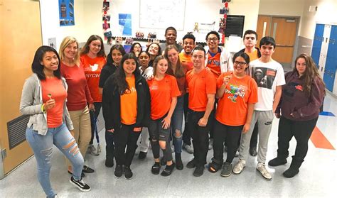 Queens Metropolitan HS Unity Day | | qchron.com