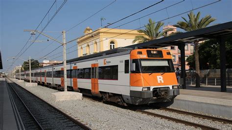 Girona-Blanes Train - Visit Blanes