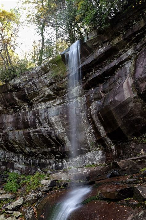 The Rainbow Falls Trail: A Great First Hike In The Smoky Mountains