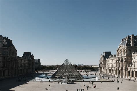 The Louvre Private Tour | Uncrate