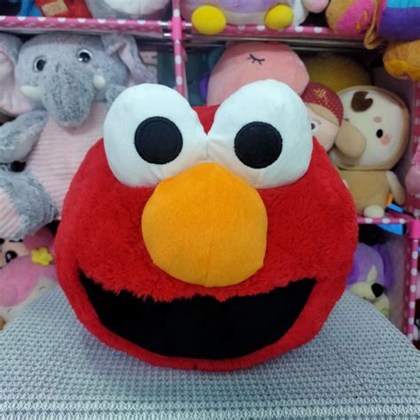 Sesame Street Elmo Plush, Hobbies & Toys, Toys & Games on Carousell