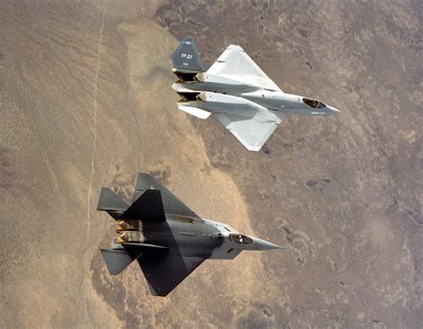 WATCH THESE PHOTOS FEATURING THE YF-23 AND YF-22 FLYING TOGETHER AND TELL US WHICH ADVANCED ...