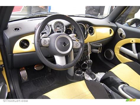 2005 Liquid Yellow Mini Cooper S Convertible #32535000 Photo #4 | GTCarLot.com - Car Color Galleries