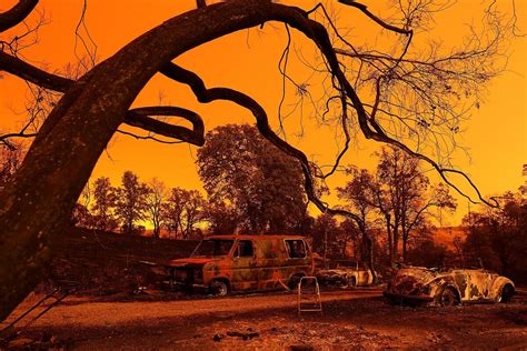 Northern California Wildfire 9th Most Destructive in History - Bloomberg