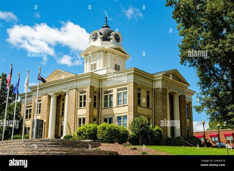 Franklin County Courthouse, Courthouse Square, Carnesville, Georgia ...