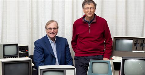 Microsoft founders Bill Gates and Paul Allen recreate 1981 photo - CBS News