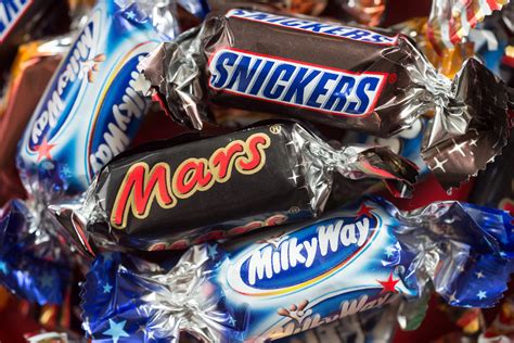 Mars Bar Vs Milky Way Difference: Discover the Sweet Battle - Baked Ideas