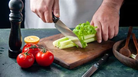 Knife Sharpening tips how to sharpen knives kitchen hacks | Knife ...