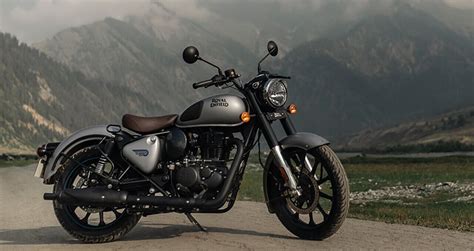 And Now Royal Enfield Classic 350 & Bullet 350 Get Costlier by Upto 3100