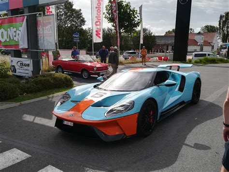 Ford GT Gulf livery : r/carporn