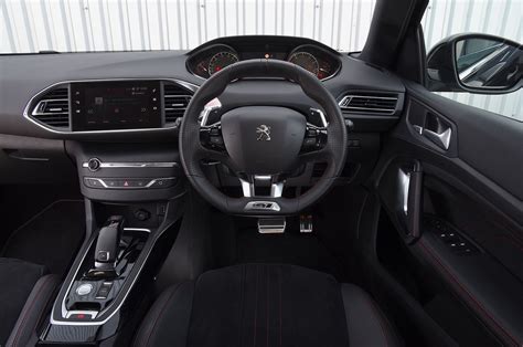 Peugeot 308 SW Interior, Sat Nav, Dashboard | What Car?