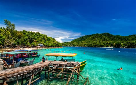 Explore Indonesia: Rubiah Island Awesome