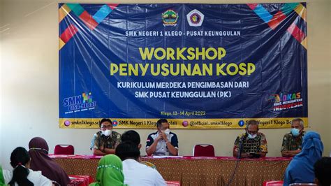 Workshop Penyusunan Kurikulum Merdeka Belajar Kampus Merdeka Mbkm - Riset