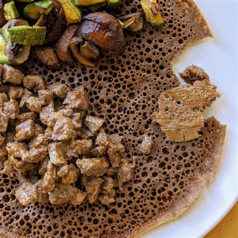 Injera (Ethiopian Teff Flatbread) recipe | Doughy Dough Do