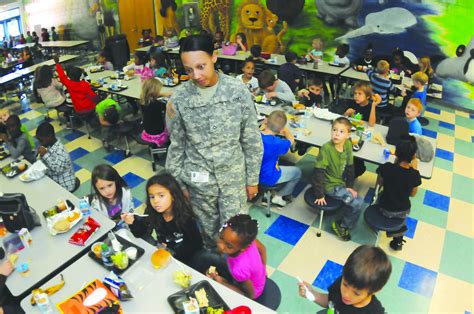 Young Soldier uses uniform, enthusiasm to connect with local school ...