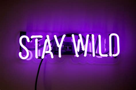 20 Cool Neon Signs For Your Home